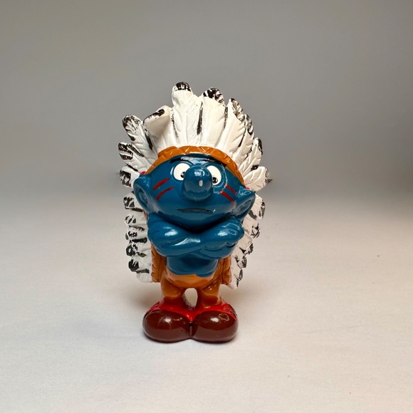 Vintage Schleich Indian Smurf Figure (1981) – Hong Kong Made - Picture 2 of 9